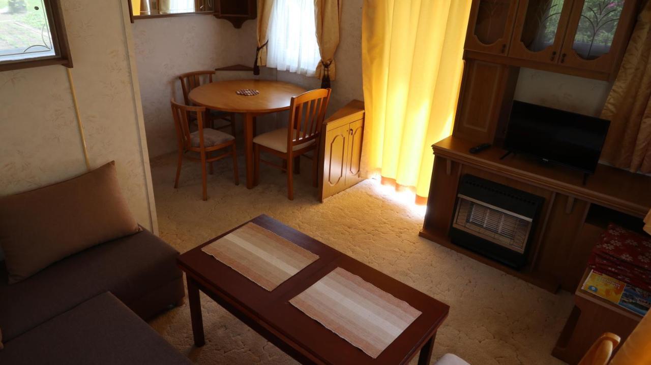 Privat Ave-Mobilhaus Villa Liptovsky Mikulas Bagian luar foto